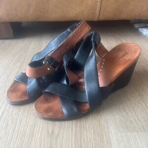 ** Gentle Souls B. Gabe Black Leather Sandal Wedge Size 7
